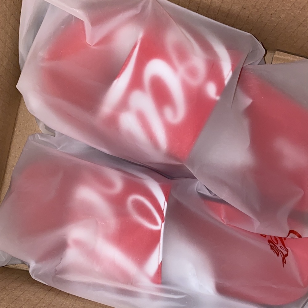 Kith x CoCa-Cola Slippers size:8men